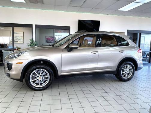 2016 Porsche Cayenne S