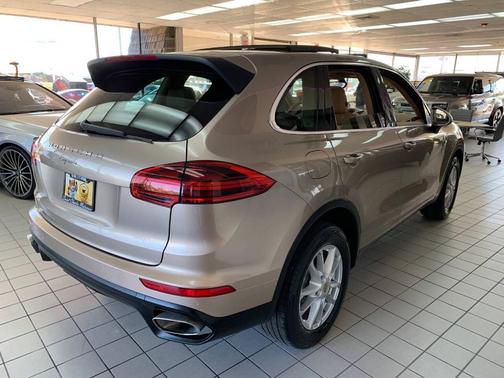 2016 Porsche Cayenne S