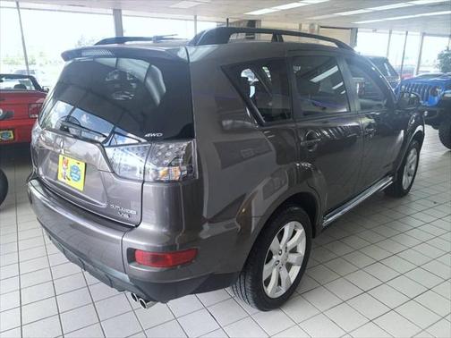 2010 Mitsubishi Outlander XLS