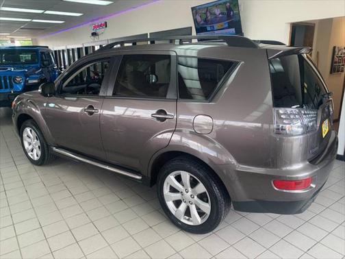 2010 Mitsubishi Outlander XLS