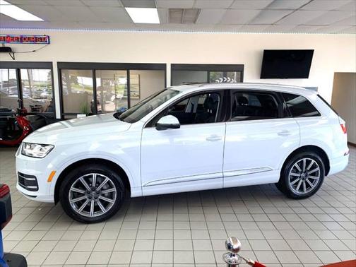 2019 Audi Q7 45 Premium Plus