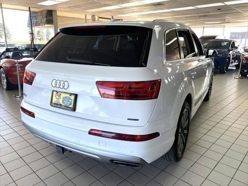 2019 Audi Q7 45 Premium Plus