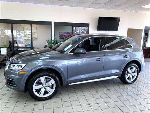 2018 Audi Q5 2.0T Premium Plus