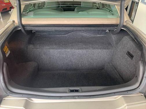 2005 Lincoln Town Car Signature