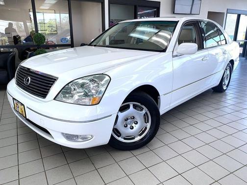 Crystal White 2002 Lexus LS 430 Base