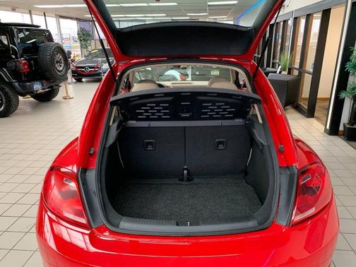 Red 2013 Volkswagen Beetle 2.5L