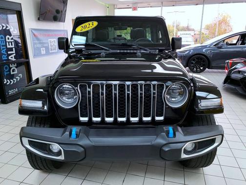 2023 Jeep Wrangler Sahara 4xe 4x4 4dr SUV