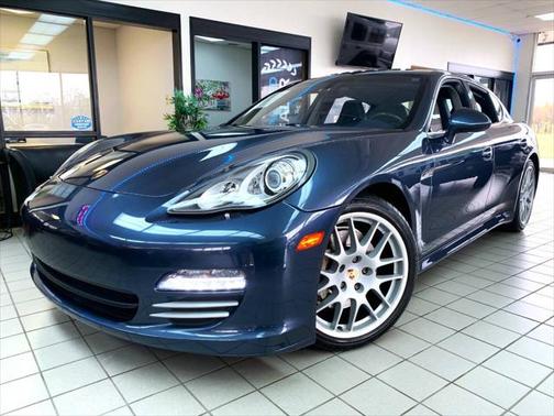 2010 Porsche Panamera 4S