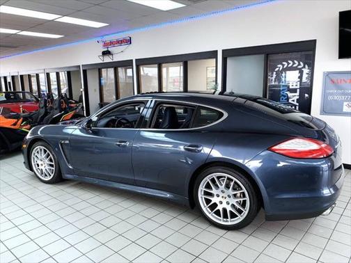 2010 Porsche Panamera 4S