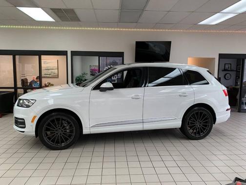 2019 Audi Q7 55 Premium Plus