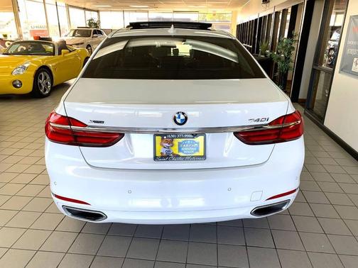 2018 BMW 740 i xDrive
