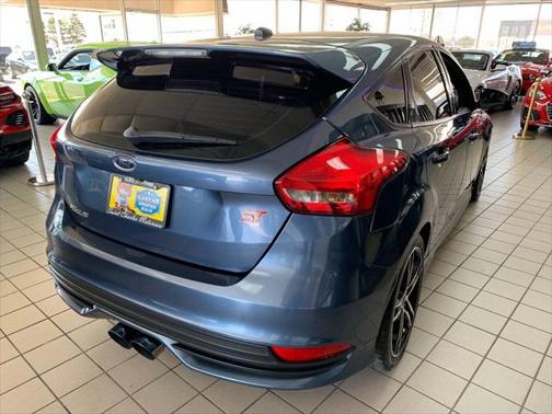 2018 Ford Focus ST Base