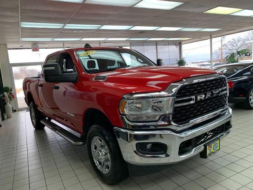 2024 RAM 2500 Big Horn 4x4 4dr Crew Cab 6.3 ft. SB Pickup