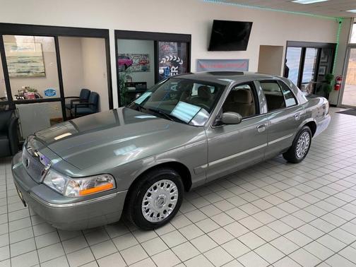 2004 Mercury Grand Marquis GS 4dr Sedan