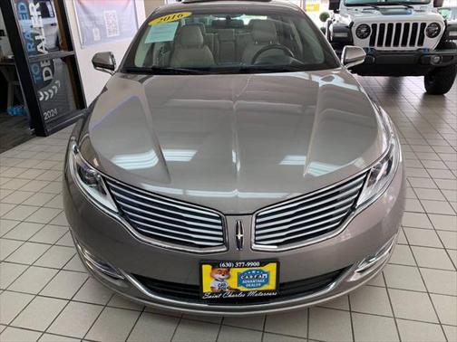 2016 Lincoln MKZ Base
