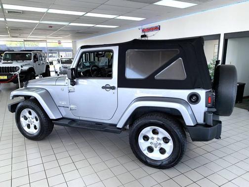 2013 Jeep Wrangler Sahara