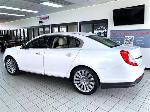 2015 Lincoln MKS Base