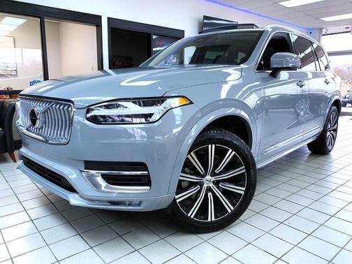 2025 Volvo XC90 B5 Core Bright Theme AWD 4dr SUV