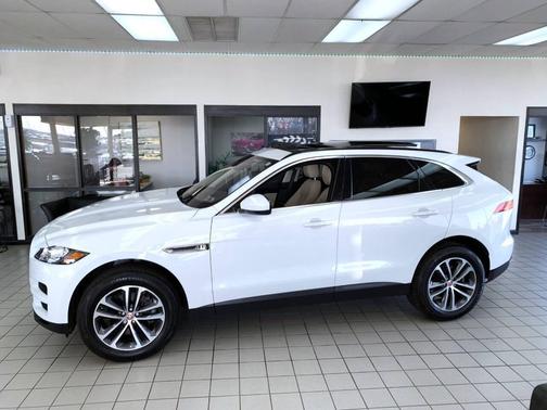 2019 Jaguar F-PACE 30t Premium AWD 4dr SUV