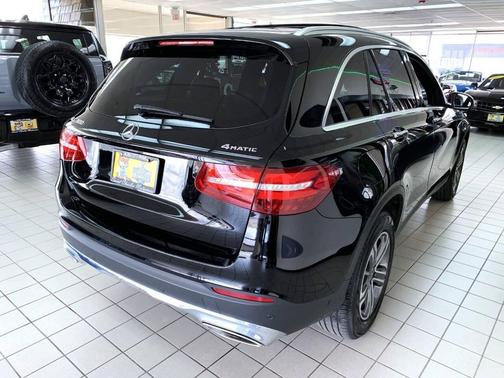 Black 2018 Mercedes-Benz GLC 300 4MATIC