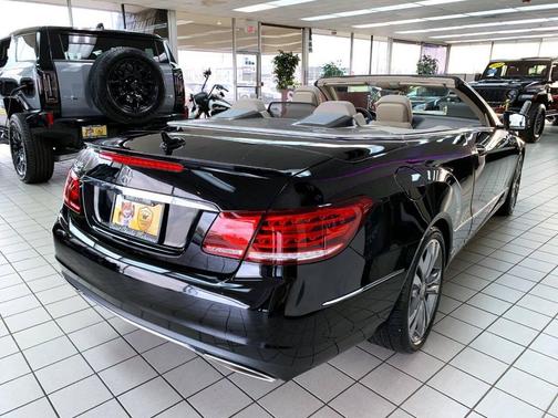 Black 2016 Mercedes-Benz E-Class E400