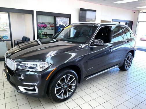 Black 2017 BMW X5 xDrive35i