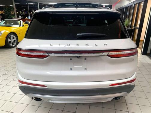 2022 Lincoln Corsair Standard AWD 4dr SUV