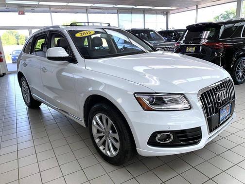 Glacier White Metallic 2015 Audi Q5 2.0T Premium Plus
