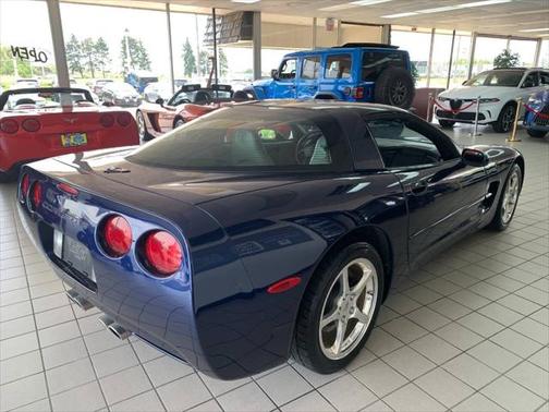 2000 Chevrolet Corvette Base