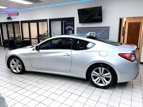 2011 Hyundai Genesis Coupe 3.8 Grand Touring