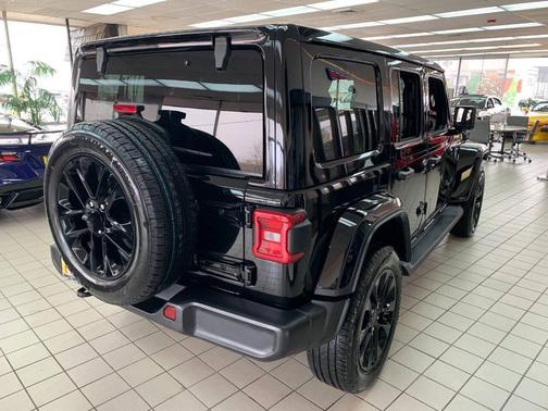 2025 Jeep Wrangler Sahara 4xe 4x4 4dr SUV
