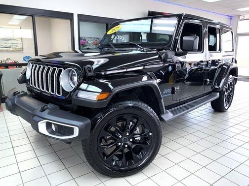 2025 Jeep Wrangler Sahara 4xe 4x4 4dr SUV