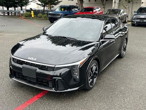 2025 Kia K4 GT-Line