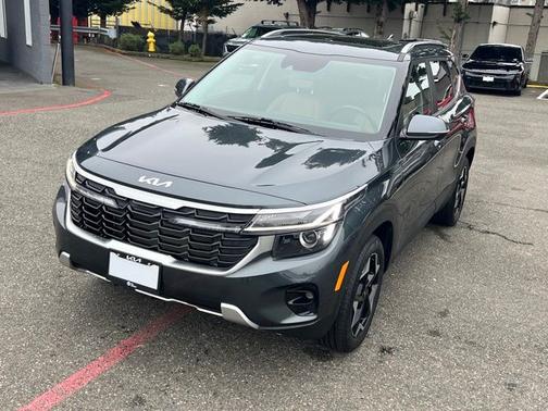 2024 Kia Seltos EX