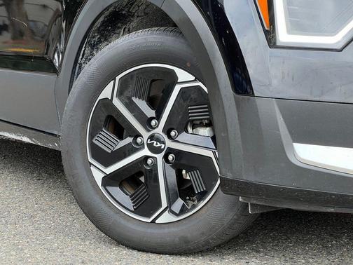 Aurora Black Pearl 2025 Kia Niro LX