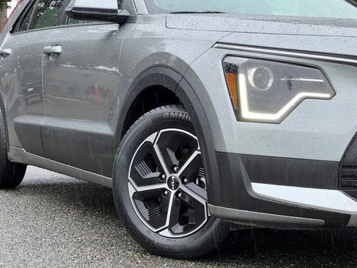 Steel Gray 2023 Kia Niro EX