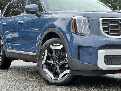 Midnight Lake Blue 2025 Kia Telluride S
