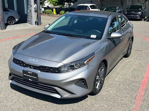 Steel Gray 2024 Kia Forte LXS