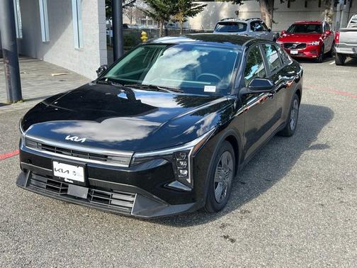 2025 Kia K4 LX