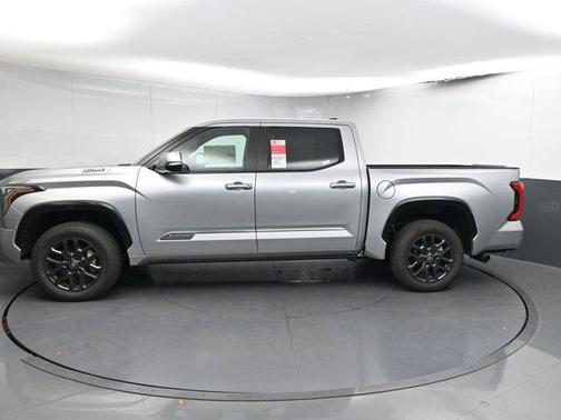 2025 Toyota Tundra Hybrid Platinum