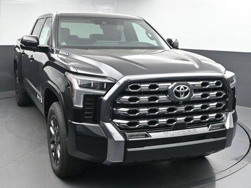 2025 Toyota Tundra Hybrid Platinum
