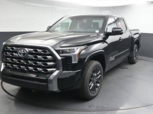 2025 Toyota Tundra Hybrid Platinum
