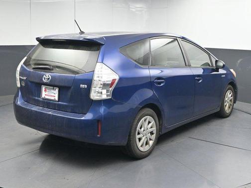 2012 Toyota Prius v Two
