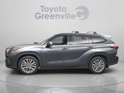 Magnetic Gray Metallic 2023 Toyota Highlander Platinum