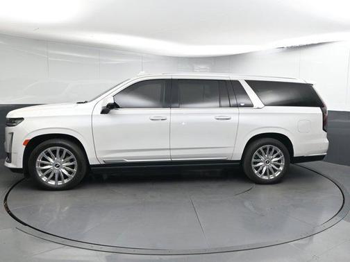 2022 Cadillac Escalade ESV Premium Luxury