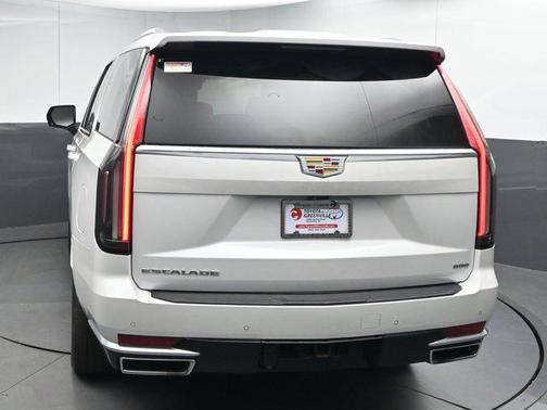 2022 Cadillac Escalade ESV Premium Luxury
