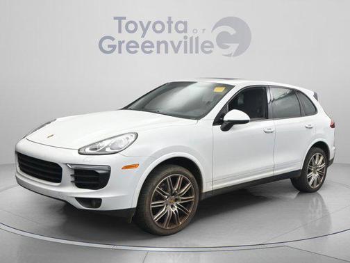 Carrara White Metallic 2017 Porsche Cayenne Platinum Edition