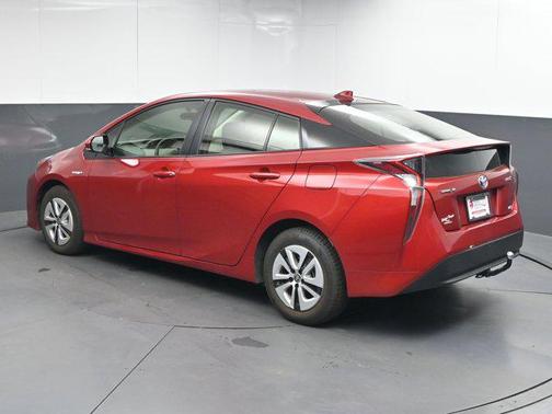 2016 Toyota Prius Four