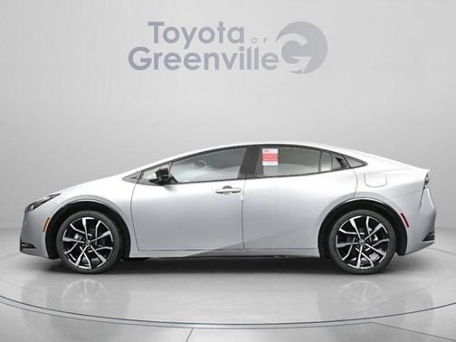 Black and Red SofTex [softex] 2026 Toyota Prius Plug-In Hybrid XSE Premium