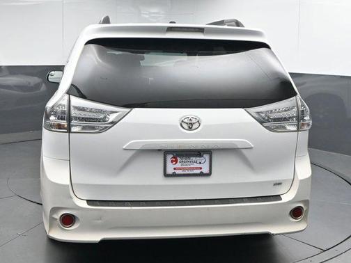 2017 Toyota Sienna L